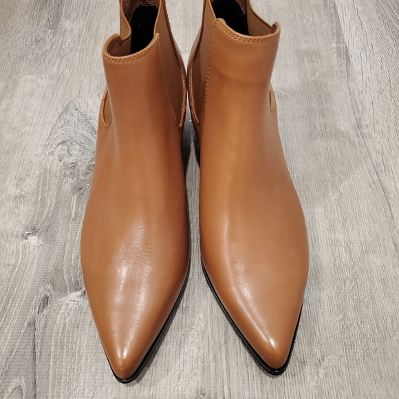NEW Blondo Emilia Brown Leather Boot - Picture 2 of 10